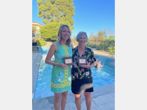 Right photo of tennis players